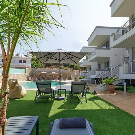 Superior Family Apartment W/Pool Dining Area Stavromenos Bagian luar foto