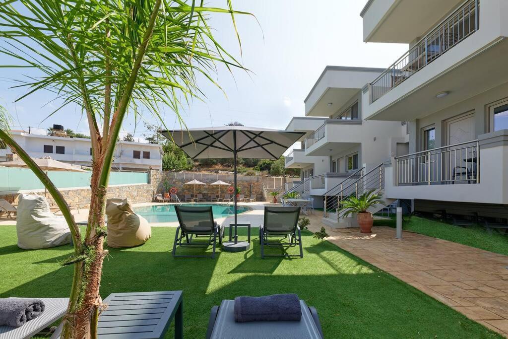 Superior Family Apartment W/Pool Dining Area Stavromenos Bagian luar foto