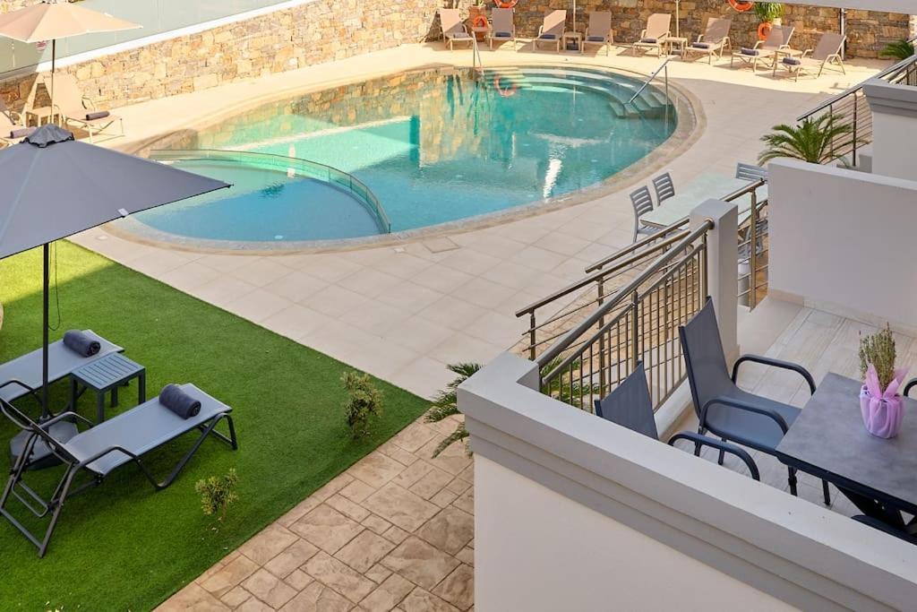 Superior Family Apartment W/Pool Dining Area Stavromenos Bagian luar foto